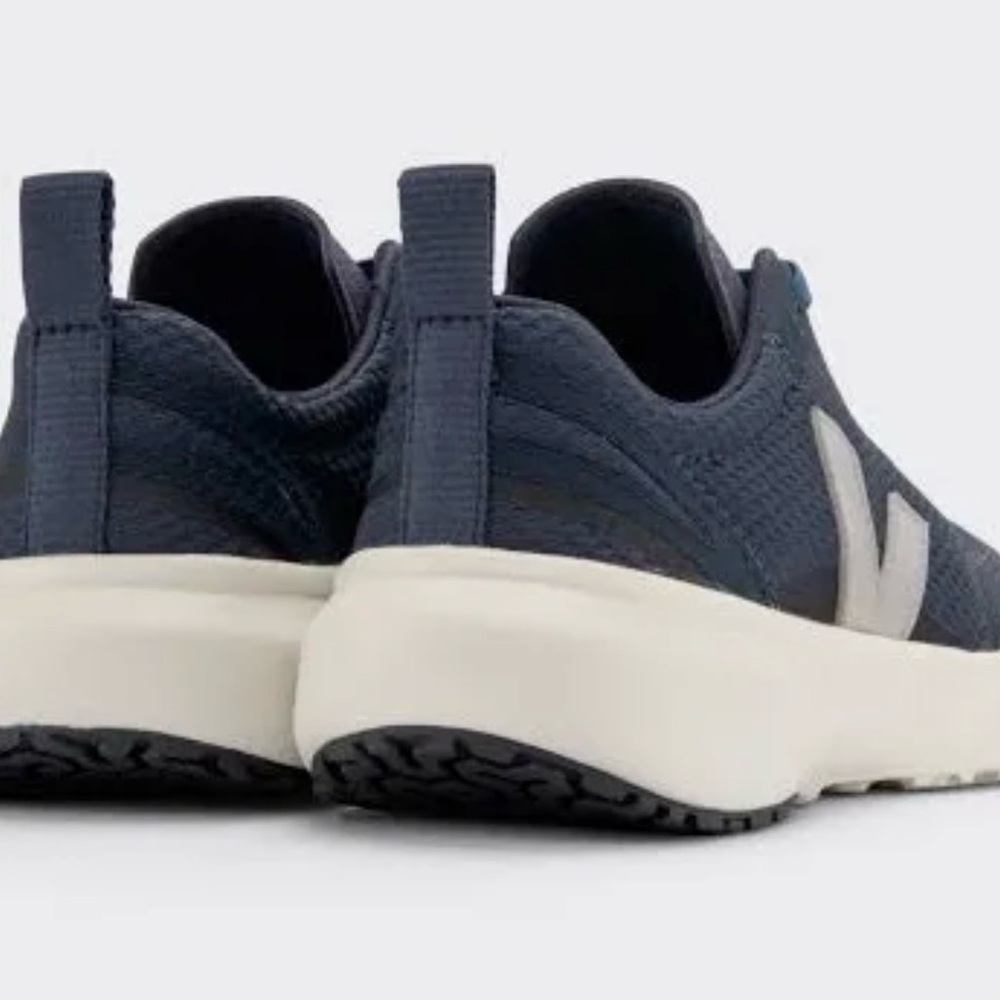 NWT Veja Kids Canary Navy Blue Sneakers - Size US 2 / EUR 33 - Picture 2 of 3